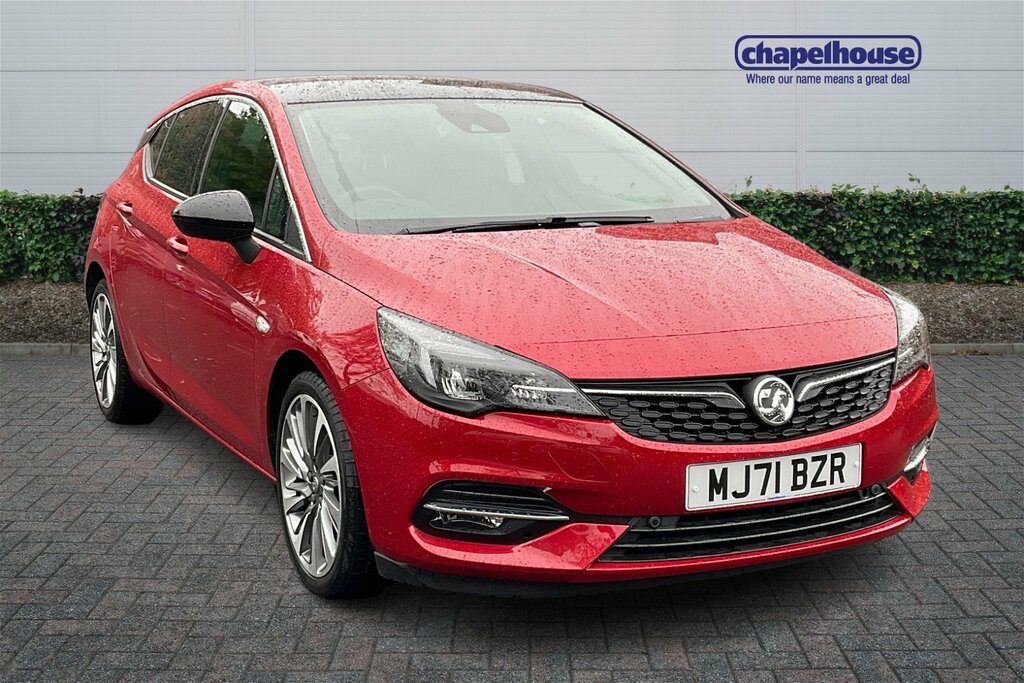 Compare Vauxhall Astra Griffin Edition T 1.2 MJ71BZR Red
