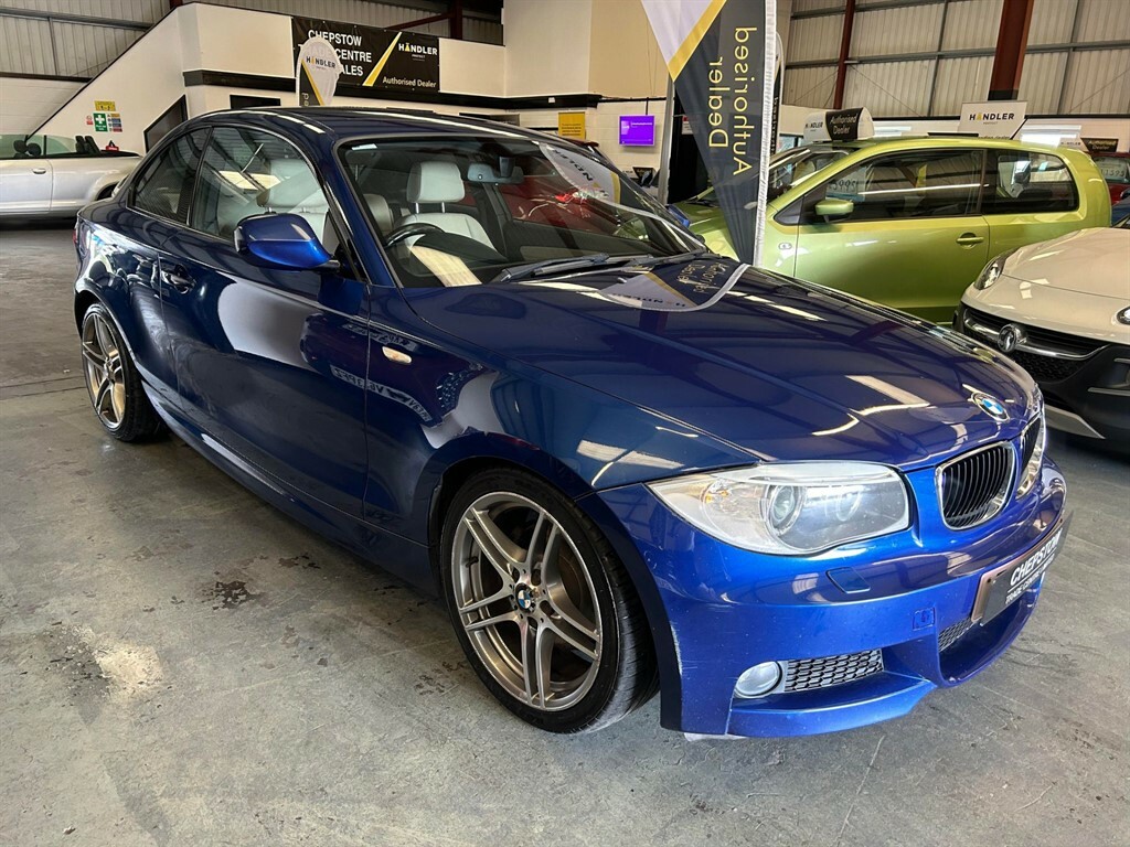 Compare BMW 1 Series Sport Plus Edition Spec-blue With The Cream Great RX13NRU Blue
