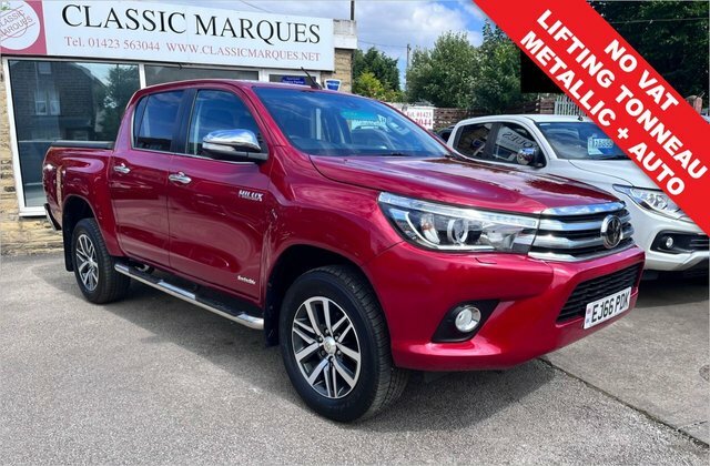 Toyota HILUX Invincible Red #1