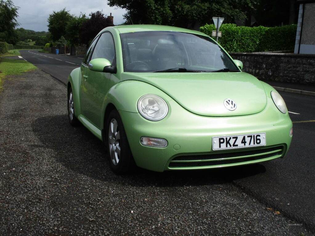 Compare Volkswagen Beetle Beetle Tdi PKZ4716 Green