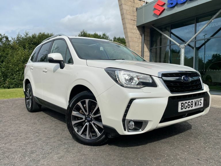 Compare Subaru Forester 2.0 Xt Lineartronic BG68WXS White