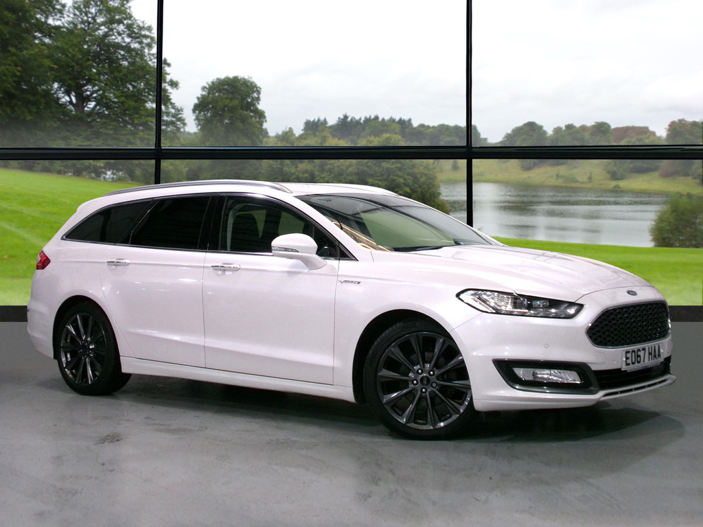 Compare Ford Mondeo 2.0 Tdci Powershift EO67HAA White