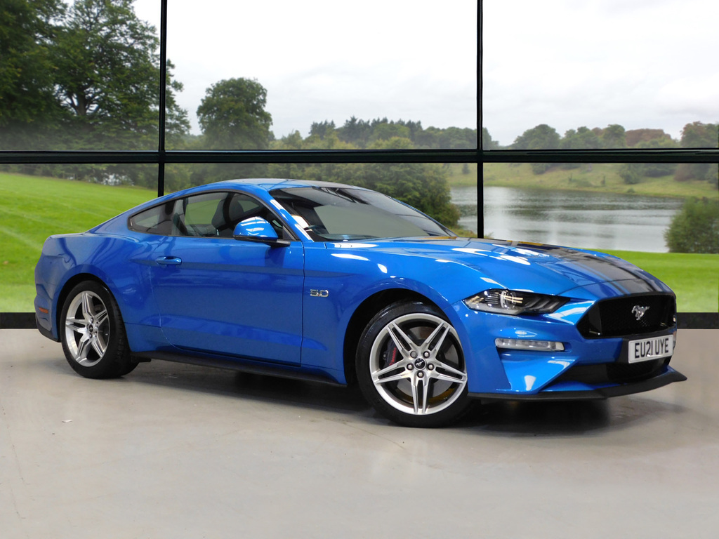 Compare Ford Mustang 5.0 V8 449 Gt EU21UYE Blue