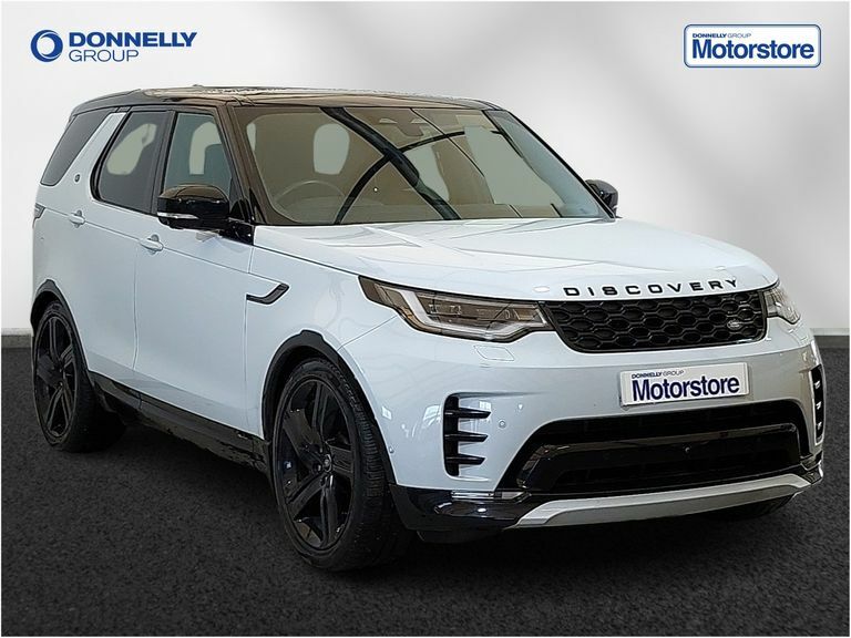 Compare Land Rover Discovery 3.0 D300 R-dynamic Hse BMZ2423 White