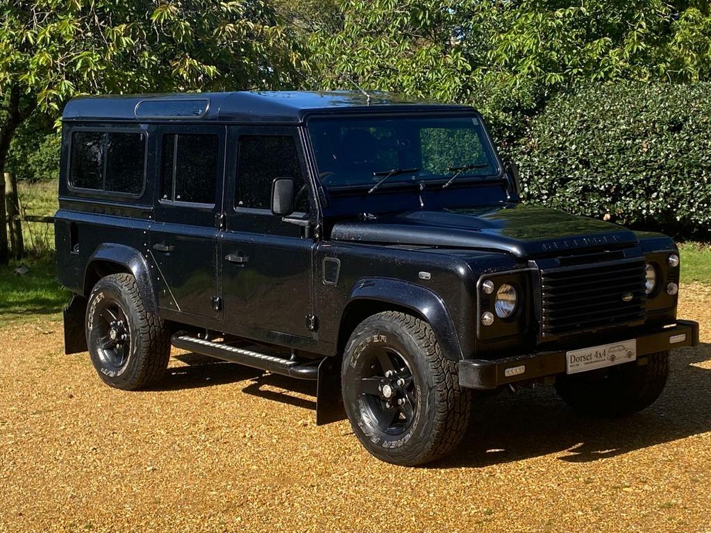 Compare Land Rover Defender 110 110 2.4 Tdci Xs Station Wagon 4Wd Euro 4  Black