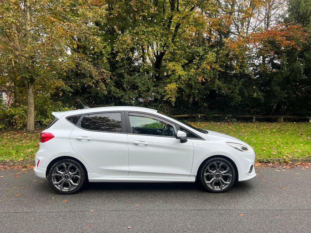 Compare Ford Fiesta 1.0T Ecoboost St-line X Euro 6 Ss  White