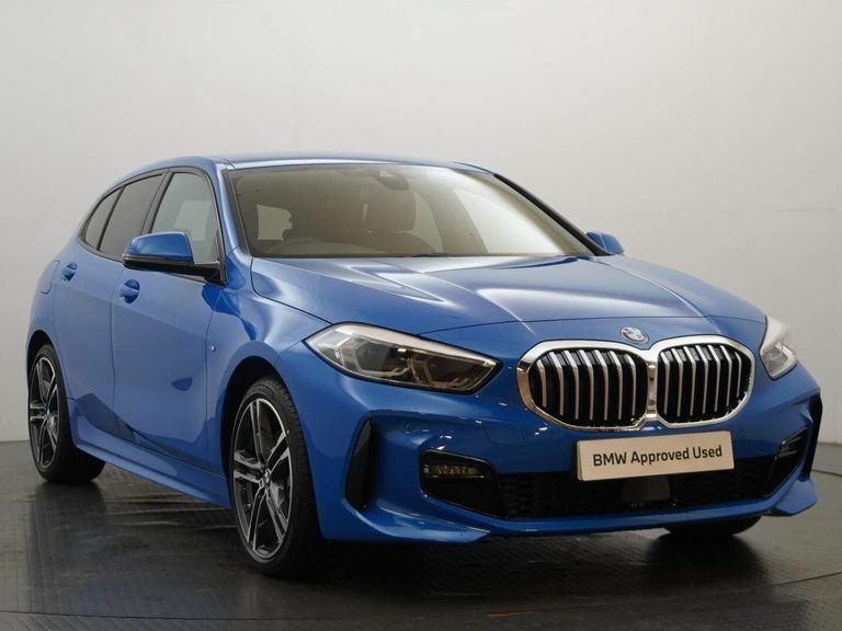 Compare BMW 1 Series 118I M Sport SL73HND Blue