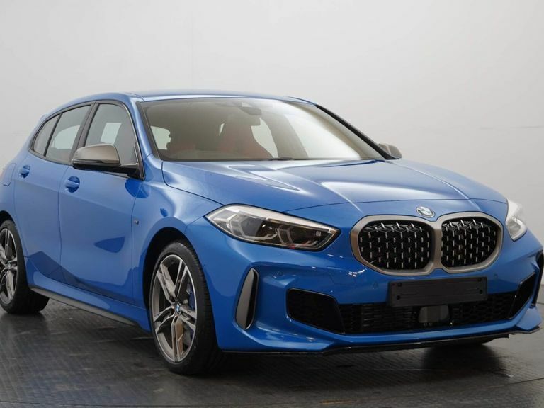 Compare BMW 1 Series M135i Xdrive SL73UXU Blue