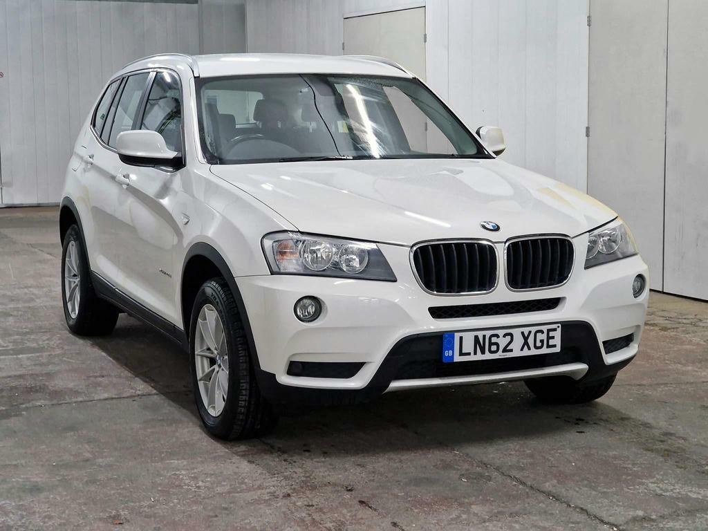 Compare BMW X3 Se LN62XGE White