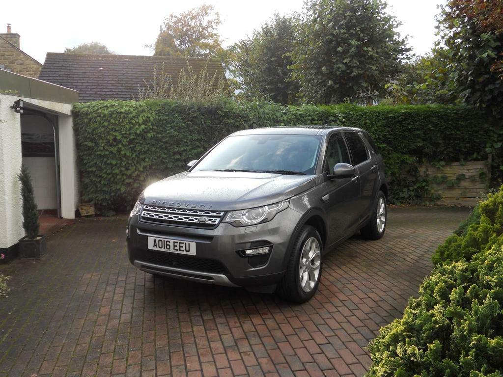 Compare Land Rover Discovery Sport Sport 2.0 Td4 Hse 4Wd Euro 6 Ss AO16EEU Grey