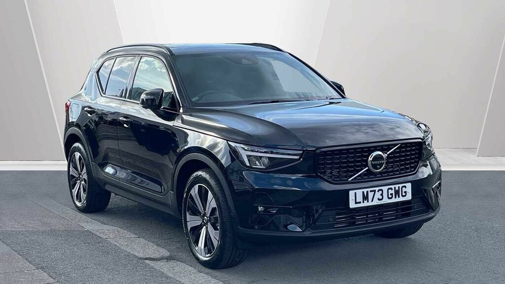 Compare Volvo XC40 Recharge Ultimate, T5 Plug-in Hybrid, LM73GWG Black