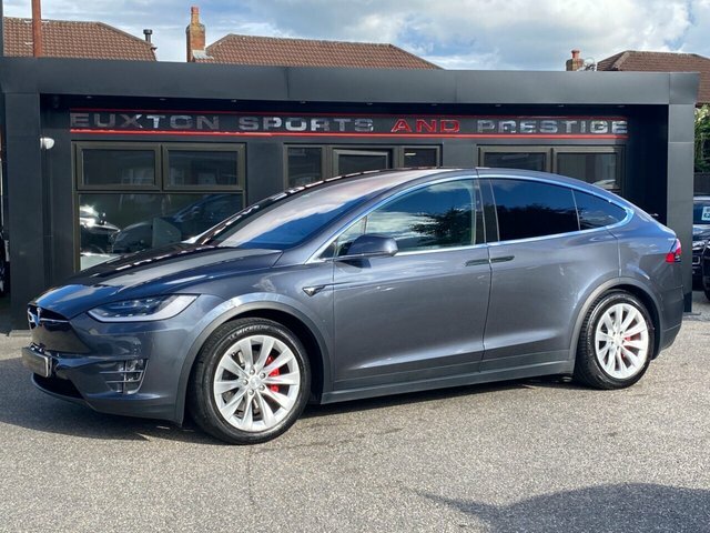 Compare Tesla Model X 2018 0L P100d 762 Bhp GV67CXE Silver