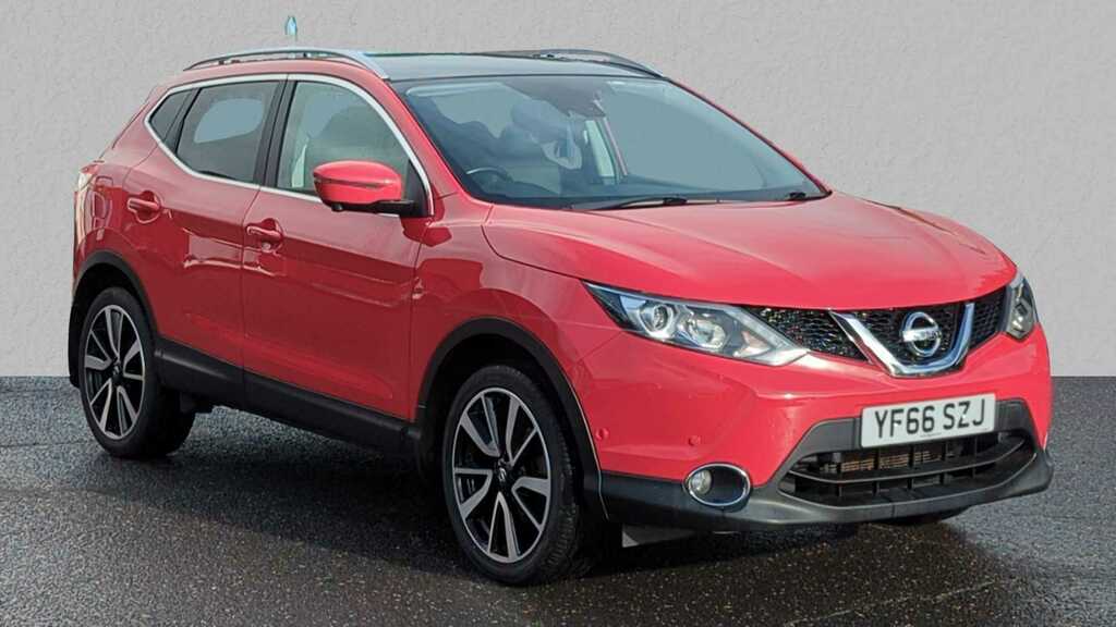 Compare Nissan Qashqai 1.2 Dig-t Tekna Non-panoramic YF66SZJ Red