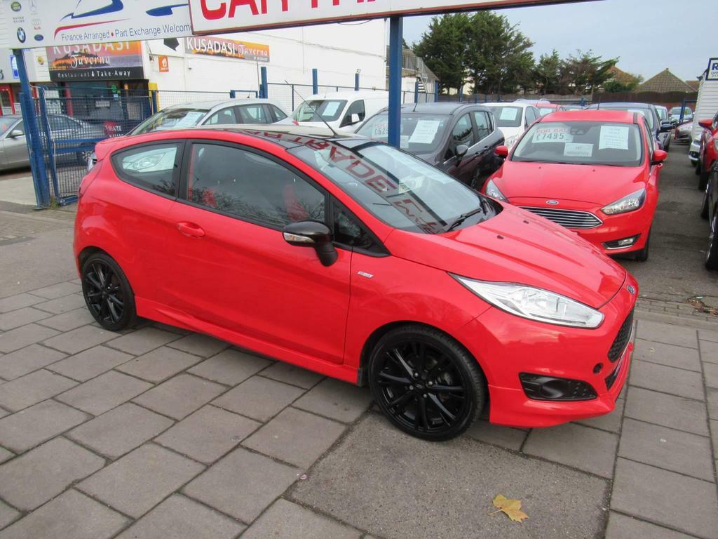 Compare Ford Fiesta 1.0T Ecoboost St-line Euro 6 Ss LP17BKO Red