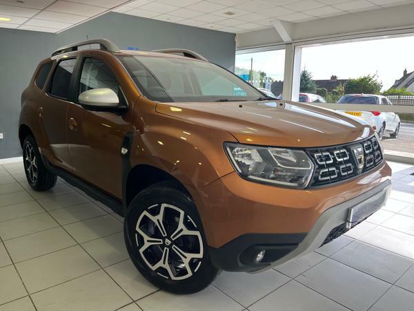 Compare Dacia Duster Hatchback DY69AYF Orange