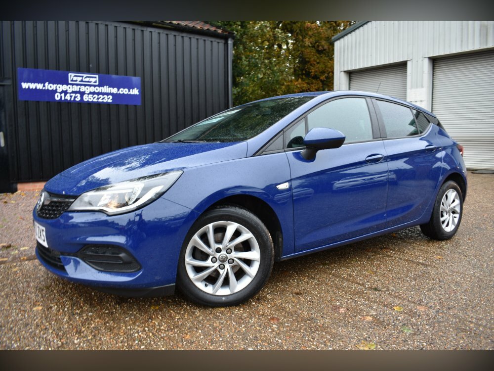 Compare Vauxhall Astra 1.5 Turbo D Business Edition Nav VU20ZKS Blue