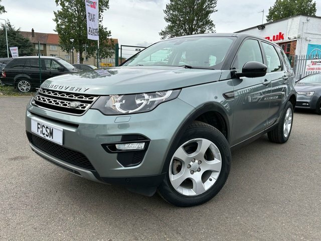 Compare Land Rover Discovery 2.0 Td4 Se Tech 150 Bhp SC65DHX Grey