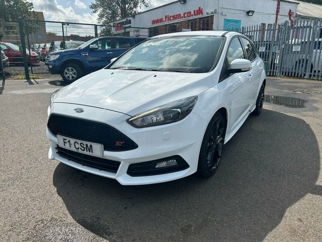 Compare Ford Focus 2.0 St-3 Tdci 183 Bhp SC16WYJ White