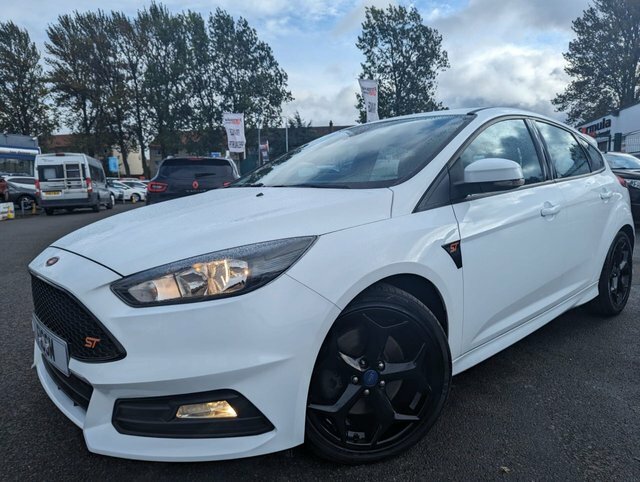 Compare Ford Focus 2.0 St-1 Tdci 183 Bhp MV16XYY White