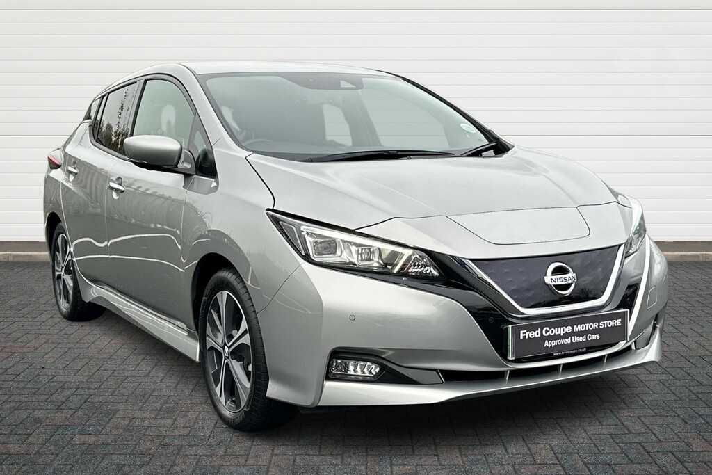 Compare Nissan Leaf Tekna 40Kwh PA21OXL Silver