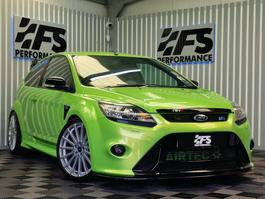 Compare Ford Focus 2009 59 2.5 R5PXD Green
