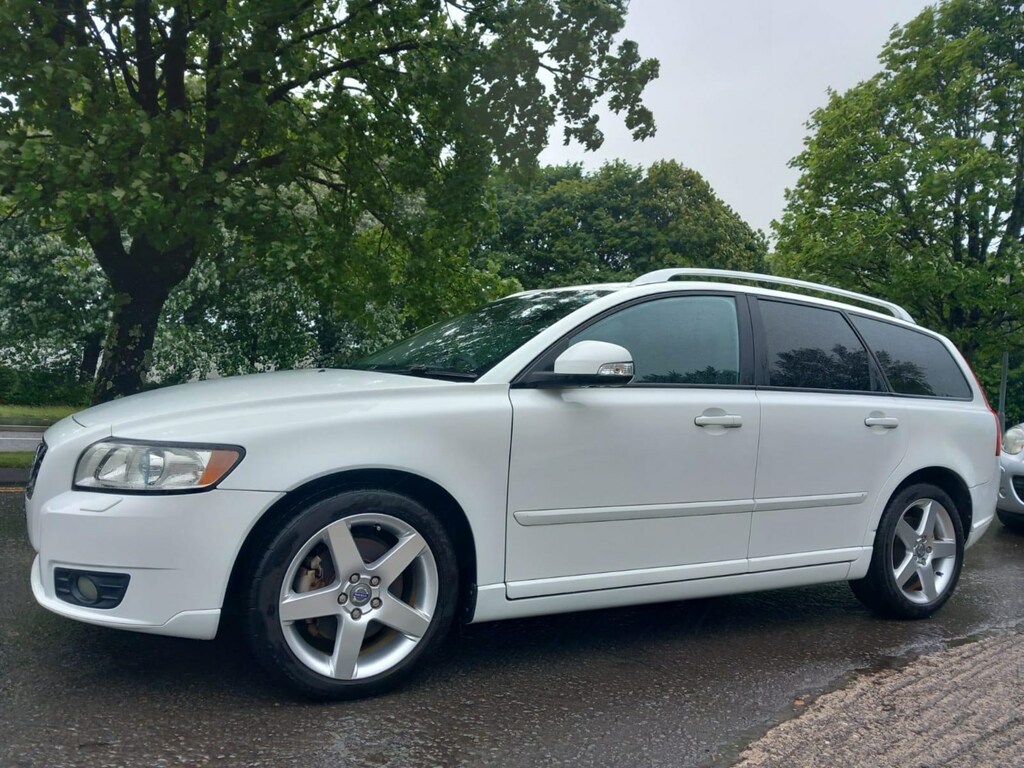 Compare Volvo V50 2.0 - 41K Only 41,000 Miles - Very Low M  White