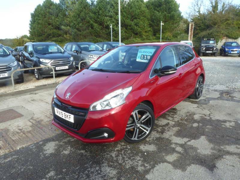 Compare Peugeot 208 208 Gt Line Ss RV19BKF Red