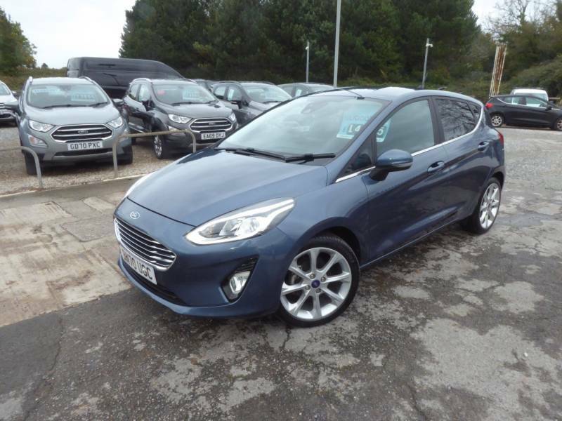 Compare Ford Fiesta 1.0 Ecoboost Titanium X Navigation 125 Ps 1 Owner BN70UGC Blue