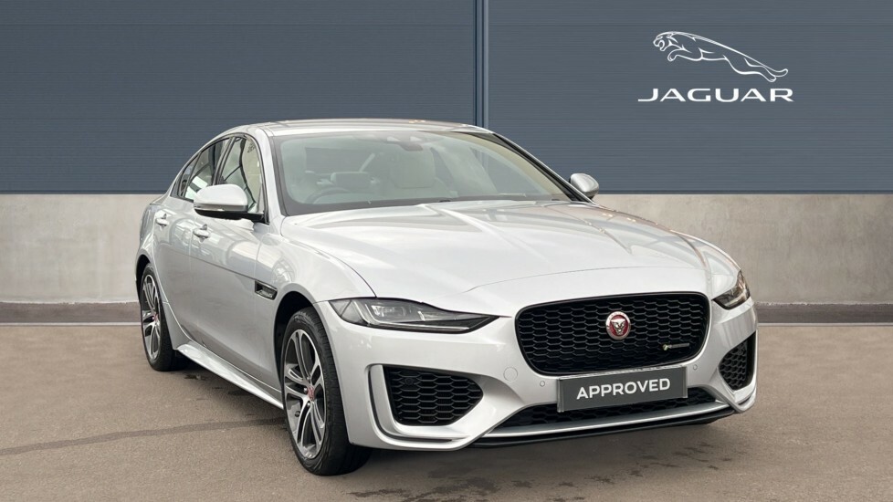 Jaguar XE Xe R-dynamic S Awd Silver #1