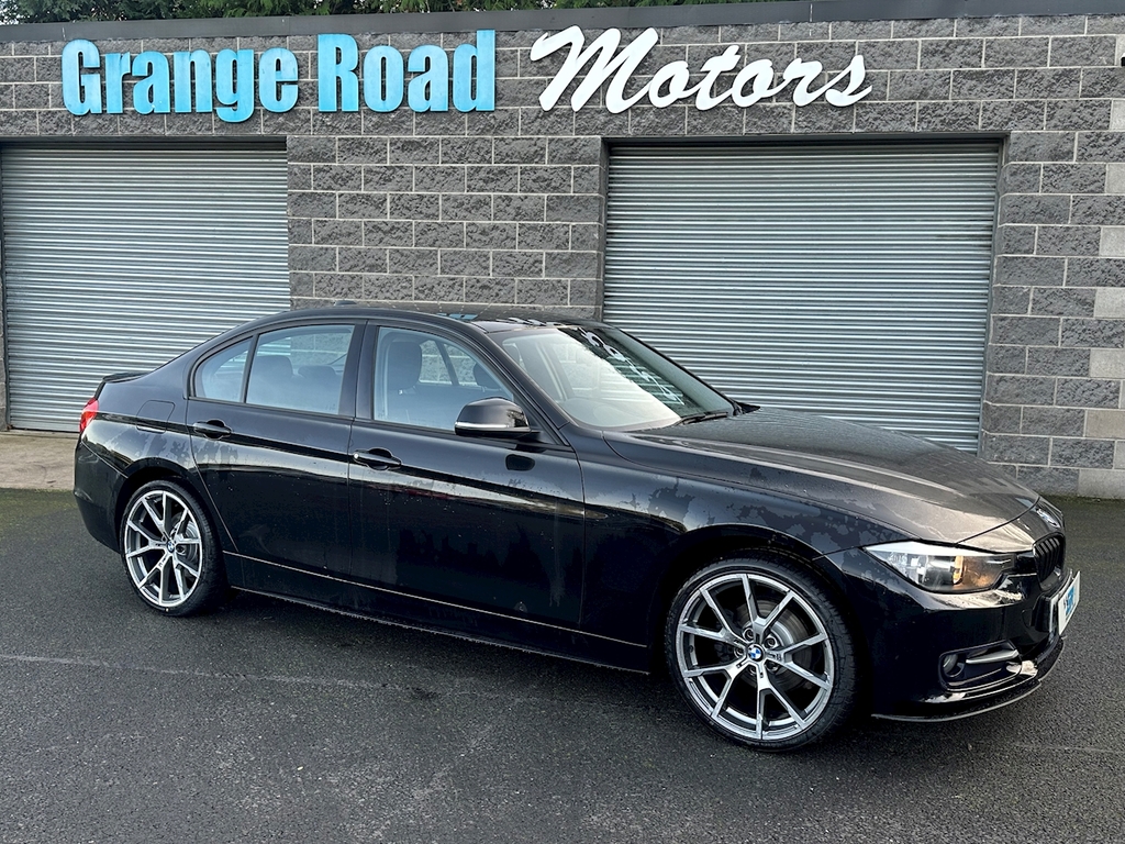 Compare BMW 3 Series 318D Sport NA64ORP Black