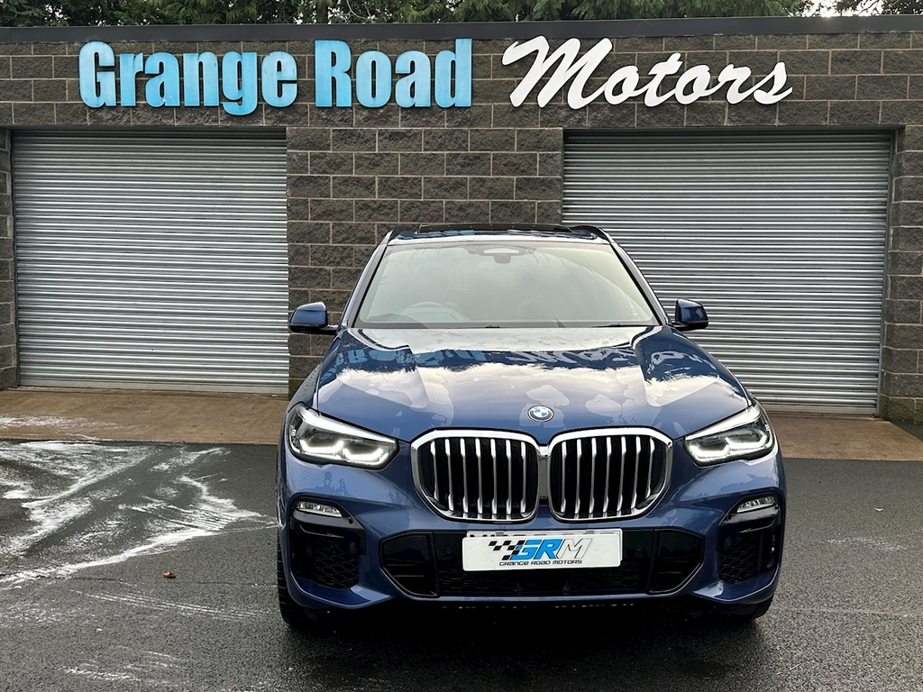 Compare BMW X5 30D M Sport YK68OOR Blue