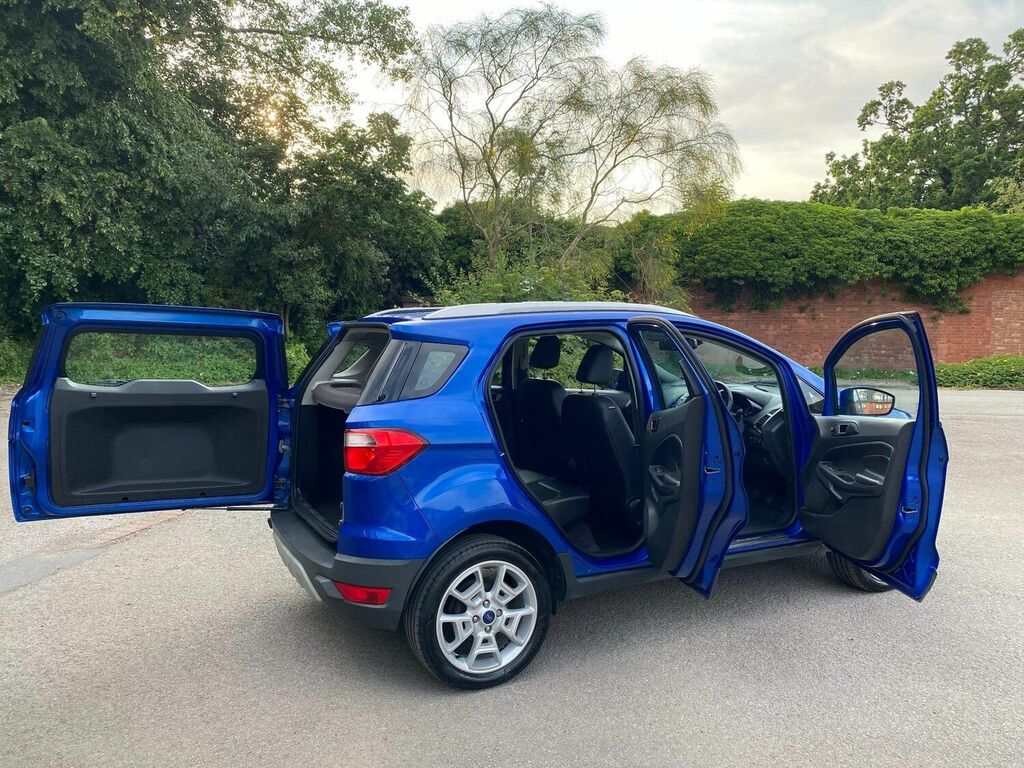 Compare Ford Ecosport Suv 1.0T Ecoboost Titanium 2Wd Euro 5 Ss 2 BT17DKY Blue