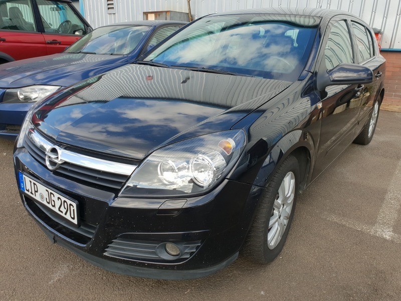 Compare Vauxhall Astra Lhd Left Hand Drive LIPJG29 Black