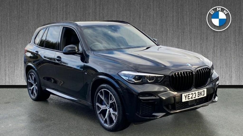 Compare BMW X5 Xdrive30d M Sport YE23BKD Black
