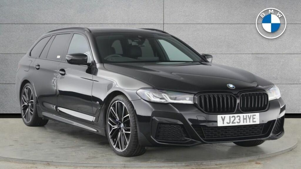 Compare BMW 5 Series 520D M Sport Touring YJ23HYE Black
