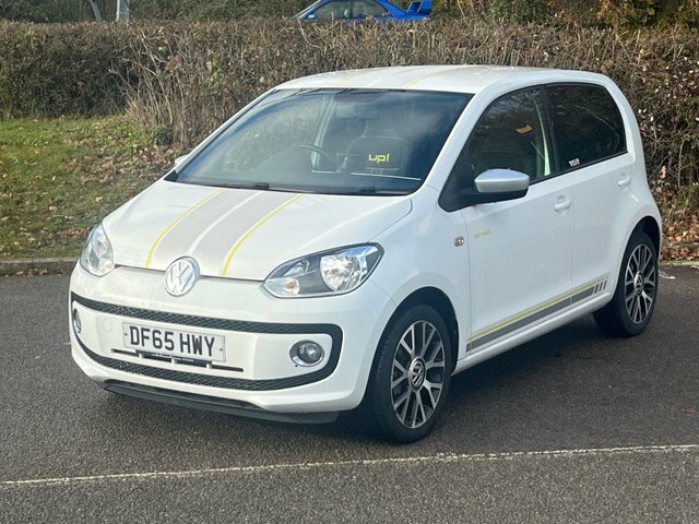 Compare Volkswagen Up 1.0 Street Up 74 Bhp DF65HWY White