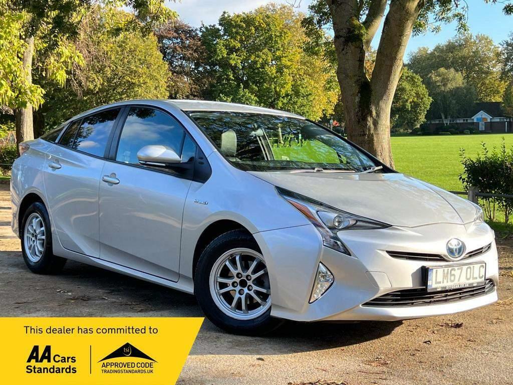 Compare Toyota Prius 1.8 Vvt-h Active Cvt Euro 6 Ss LM67OLC Silver
