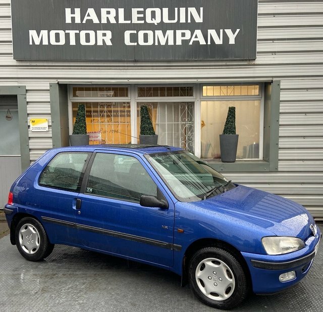 Compare Peugeot 106 1.4 Xr 75 Bhp R787BNY Blue