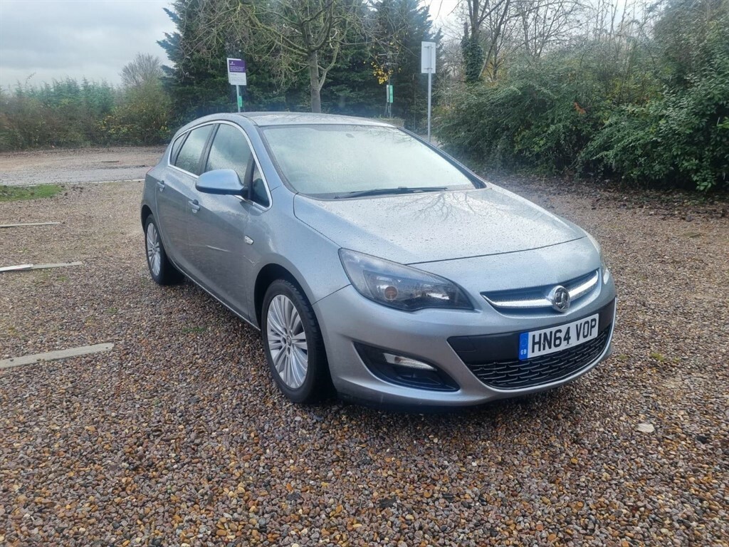 Compare Vauxhall Astra 1.4 16V Excite Euro 5 HN64VOP Silver