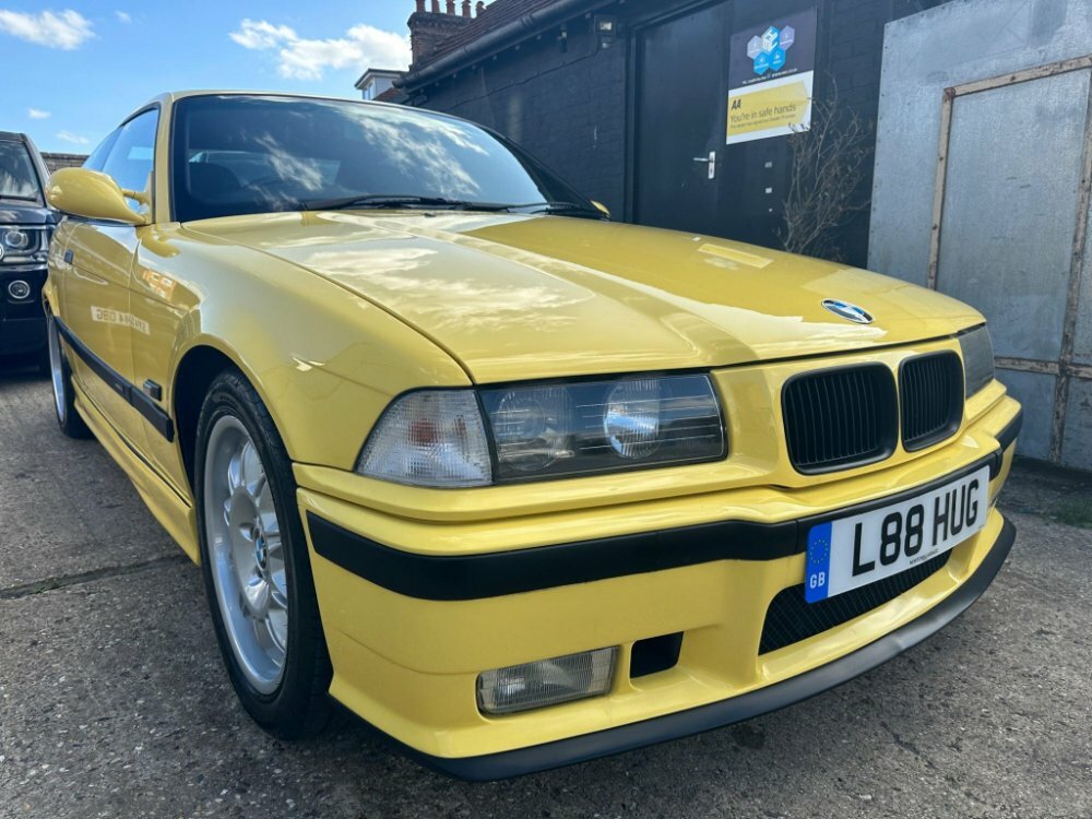 BMW M3 3.0 2dr Yellow #1