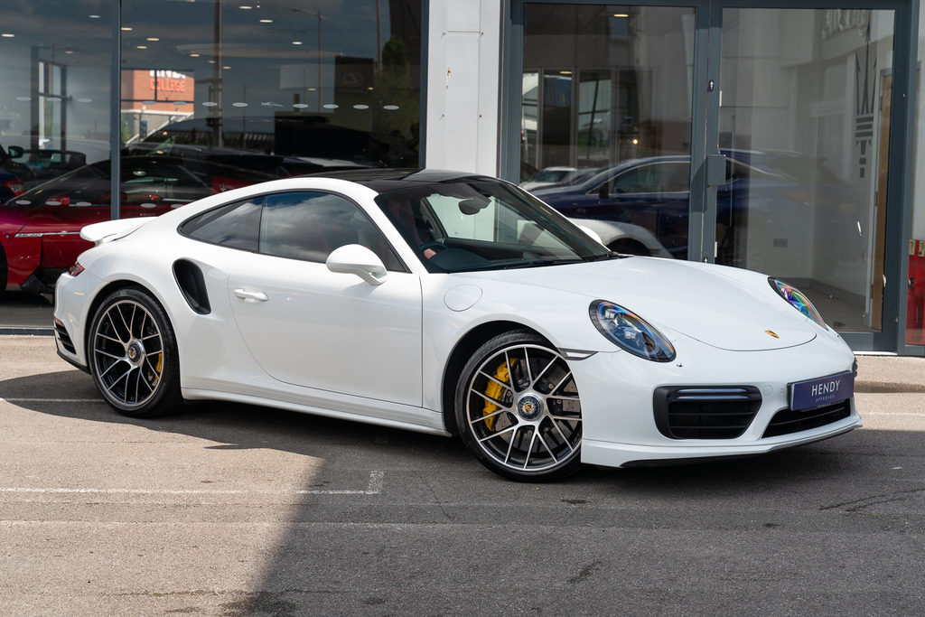 Compare Porsche 911 S Pdk PG16HDZ White