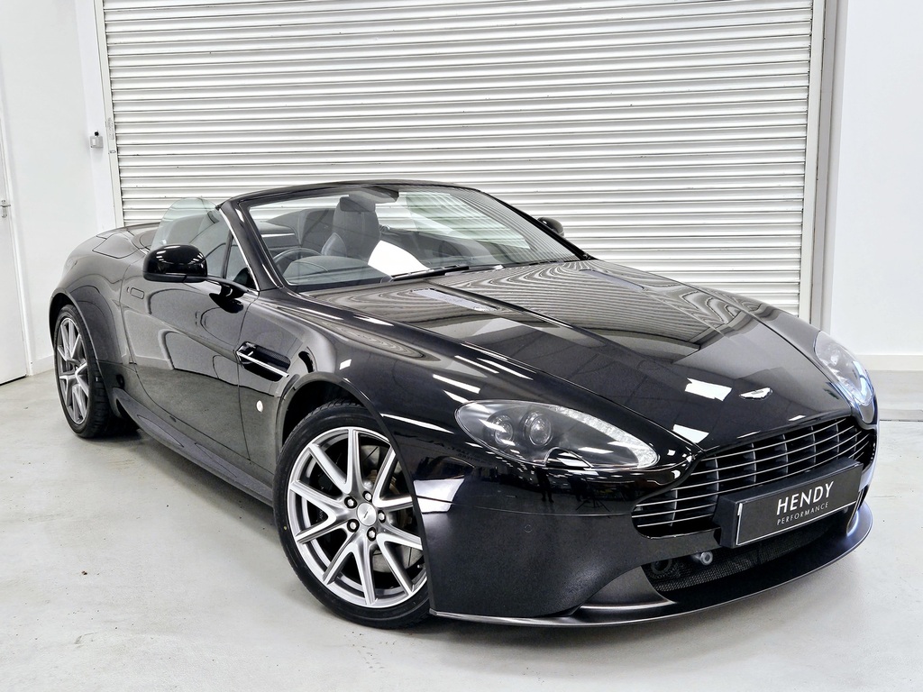 Compare Aston Martin Vantage V8 Roadster LF64LZA Black