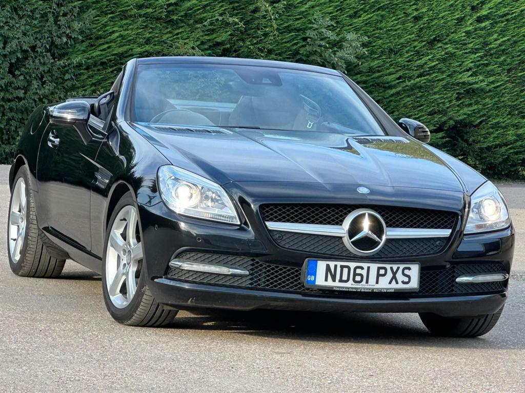 Compare Mercedes-Benz SLK 1.8 Slk200 Blueefficiency Edition 125 Euro 5 Ss ND61PXS Black