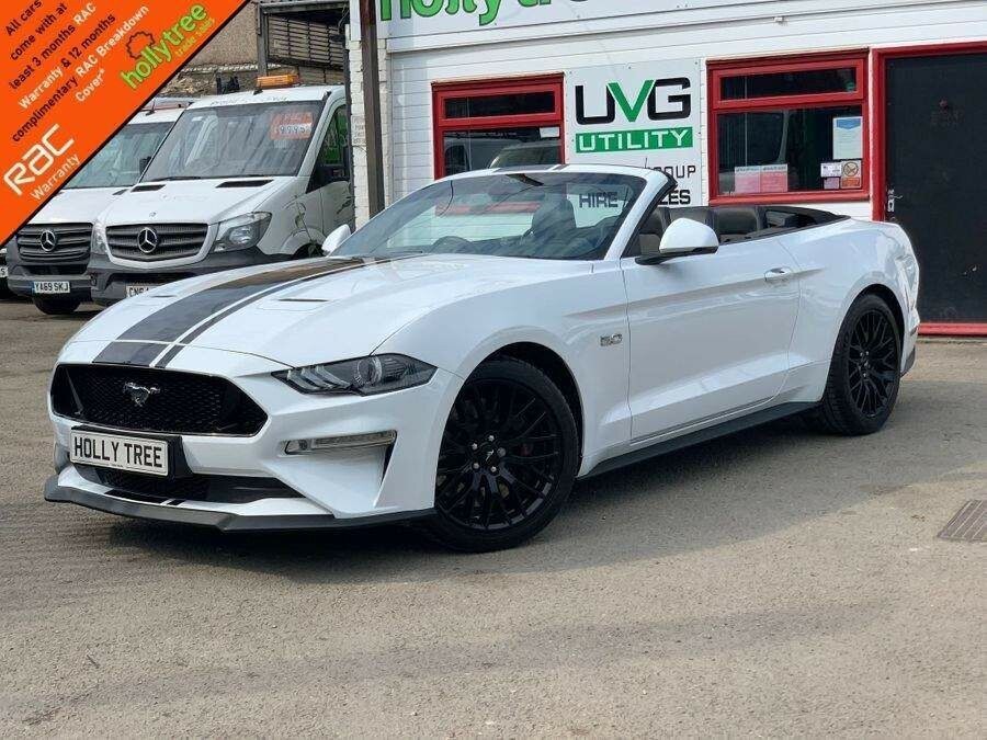 Compare Ford Mustang 5.0 5.0 V8 Gt Selshift Euro 6 YH72SZO White