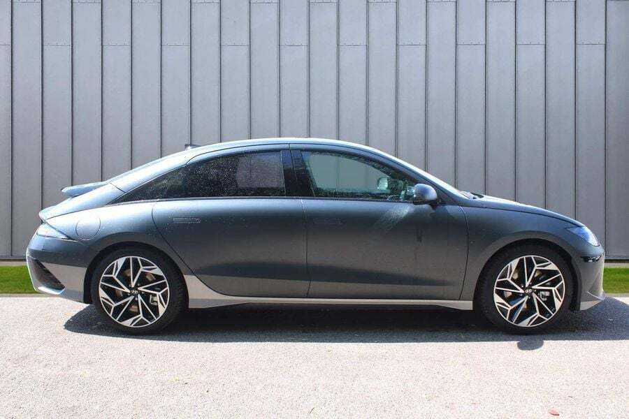Compare Hyundai Ioniq Ioniq 6 Premium Ev WP23OME Grey