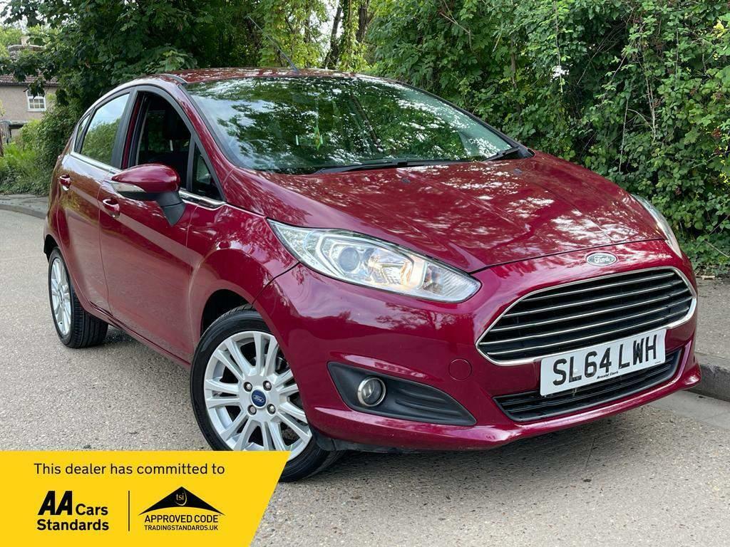 Compare Ford Fiesta 1.0 Ecoboost Zetec SL64LWH Red