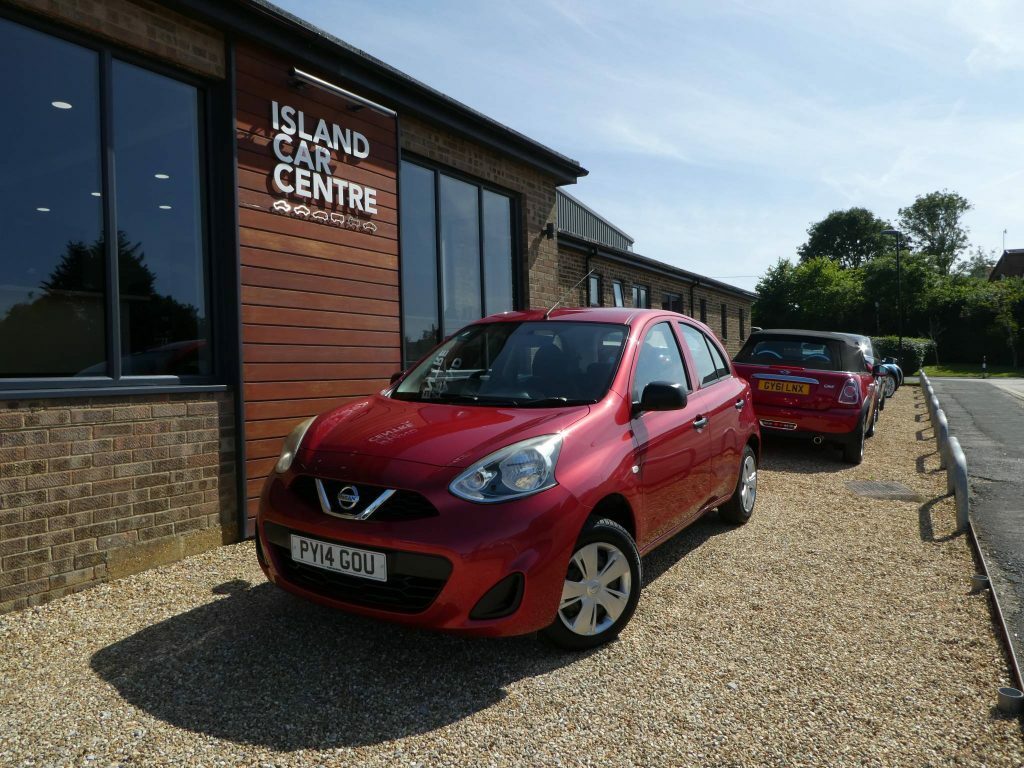 Nissan Micra 1.2 Visia 35 Red #1
