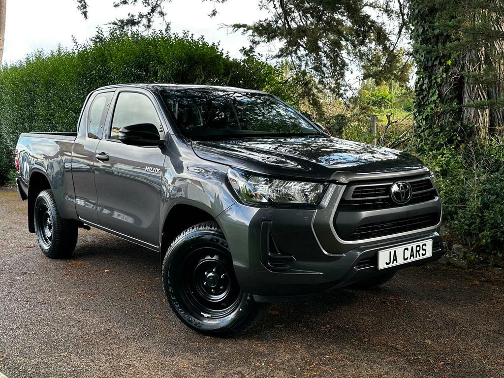 Compare Toyota HILUX 2.4 D-4d Active Extended Cab Pickup 4Wd Euro 6 S  