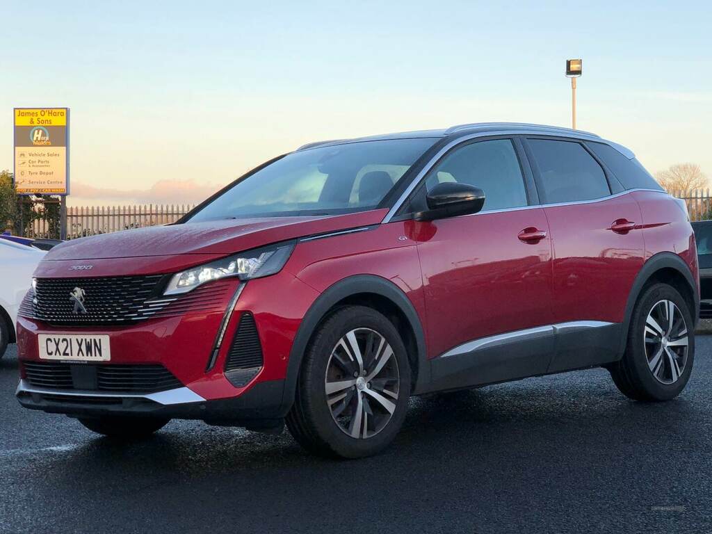 Compare Peugeot 3008 1.5 Bluehdi Gt CX21XWN Red