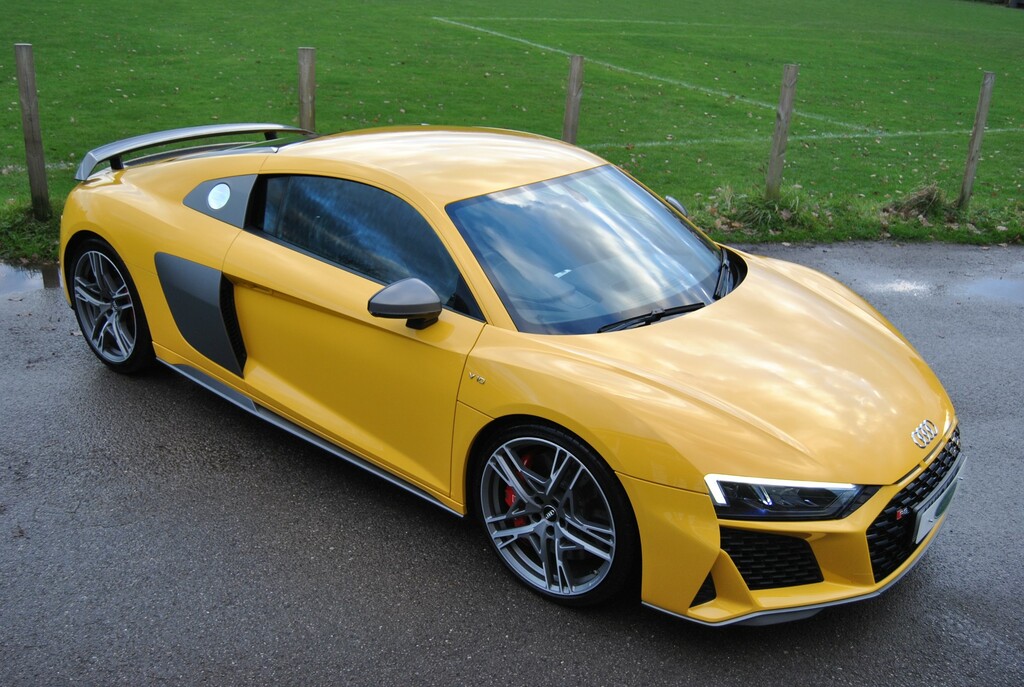 Compare Audi R8 Coupe KY19NLD Yellow